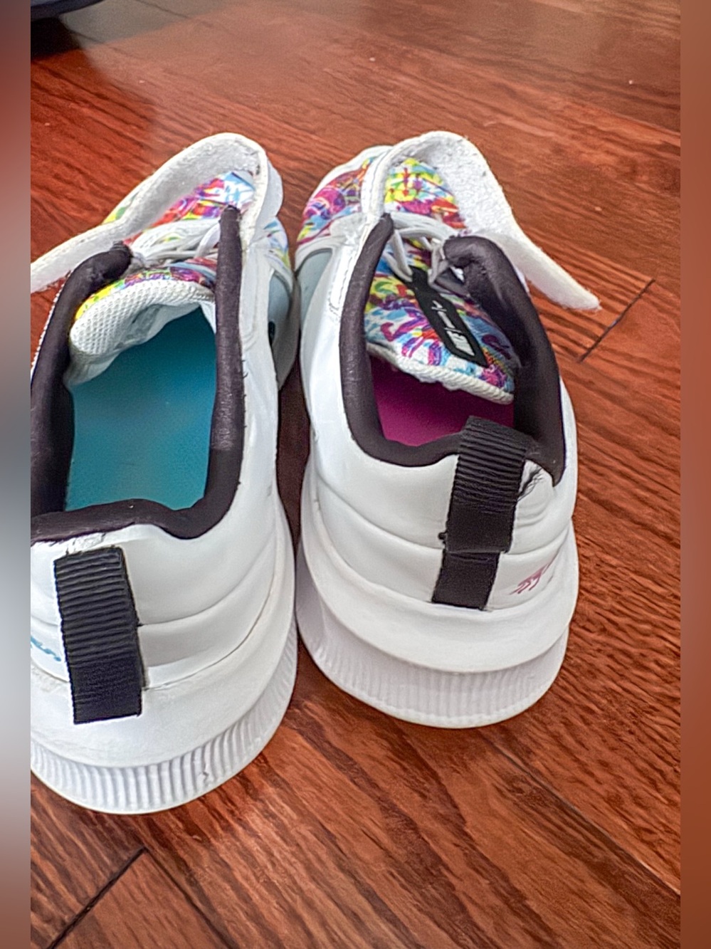 Nike Youth Shoes - Picture 4 of 7